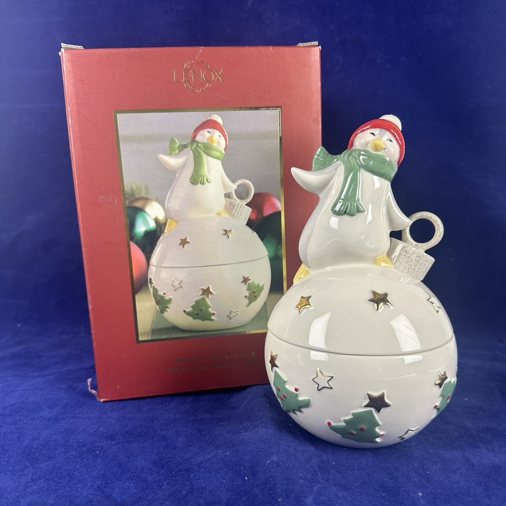 LENOX Merry Musicals Penguin Music Box Original Box Plays "Jingle Bells" Works